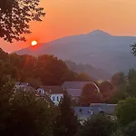 Independante Au Bella Rosa Lodge Argein